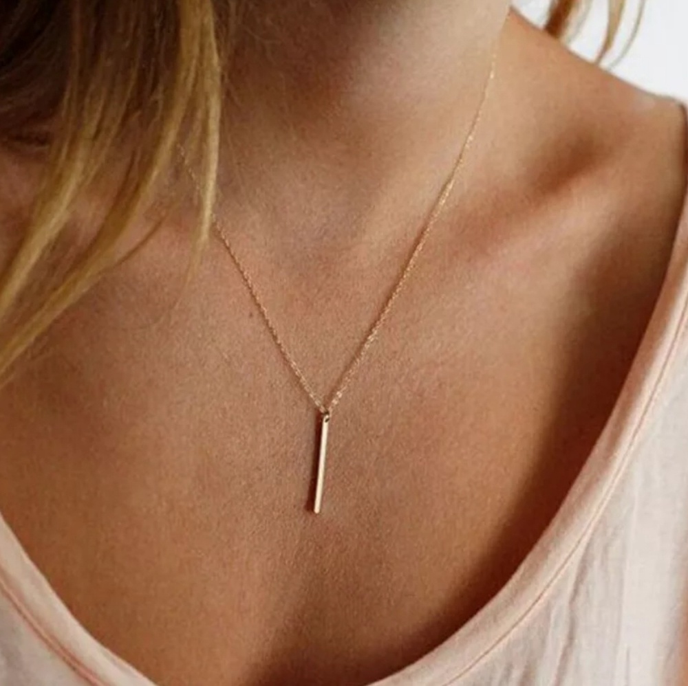 🔮 Bar Gold Minimalist Necklace